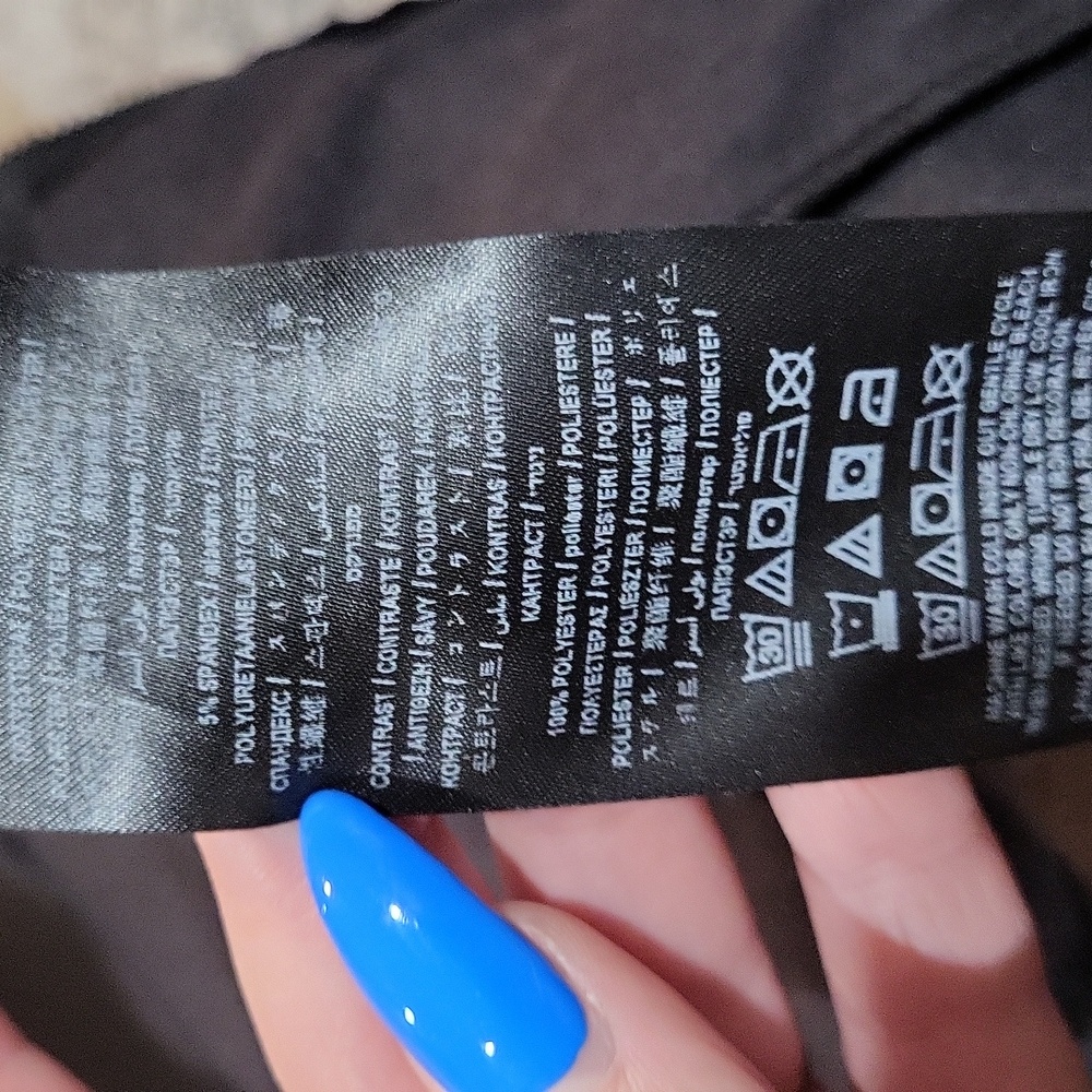 Guess Jacket - Picture 12 of 12